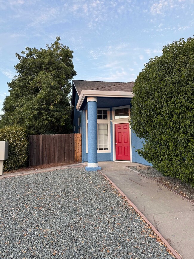 Building Photo - 6701 Storia Way