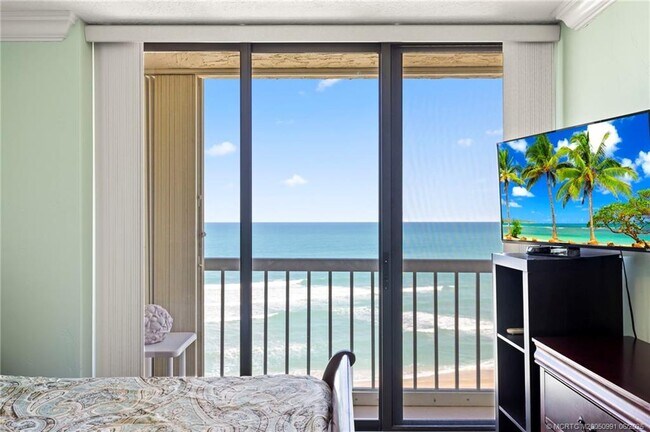 Building Photo - 10600 S Ocean Dr