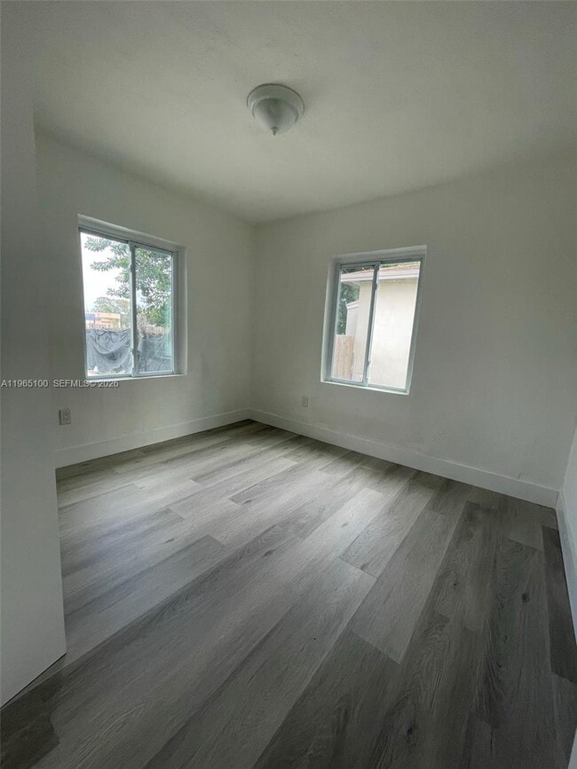 Building Photo - 2035 NW 43rd St