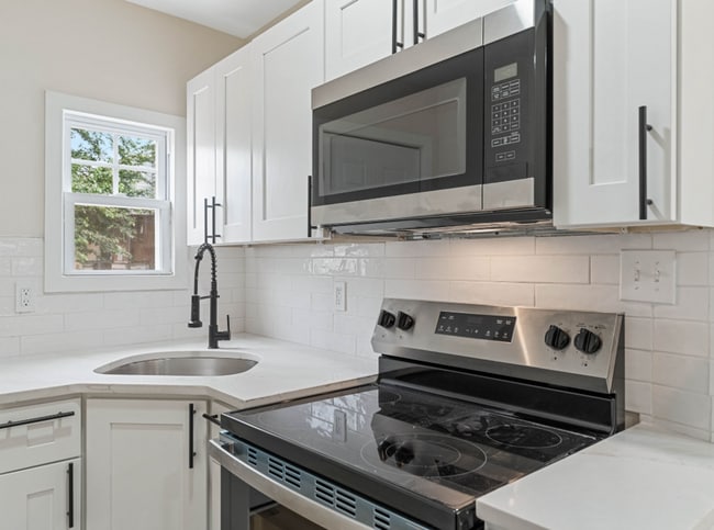 Building Photo - 2066 Eastburn Ave