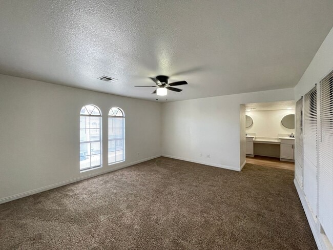 Building Photo - SPANISH VILLAS