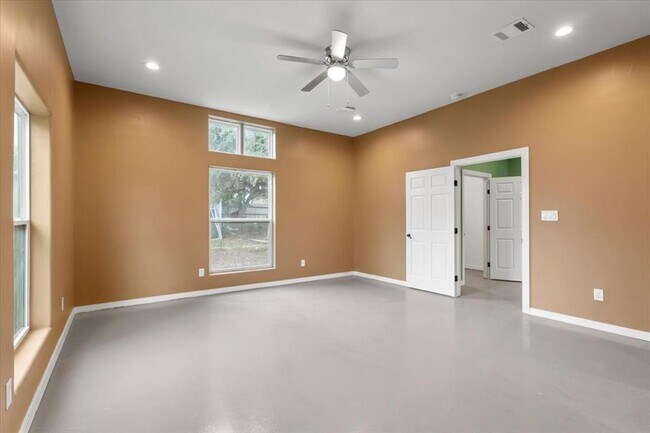 Building Photo - 17621 Stacey Ln