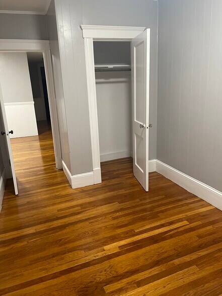 Building Photo - 84 Endicott St