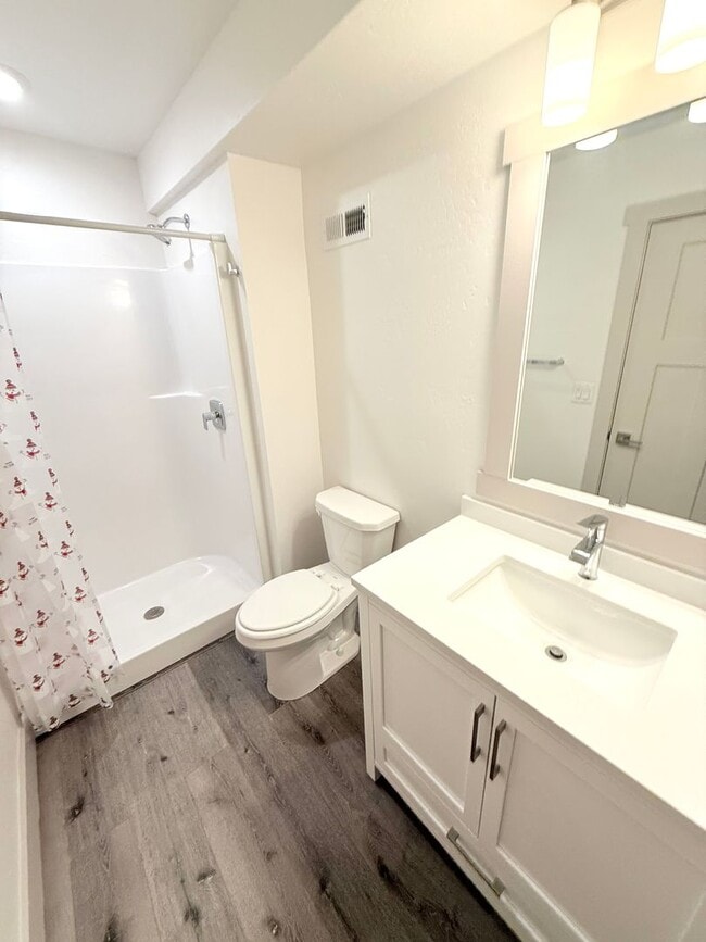 Building Photo - Stunning 4 Bed 3 Bath Single Family Home With Garage located Towards Canyon Ferry!