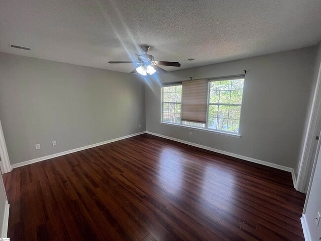 Building Photo - 522 Peach Grove Pl