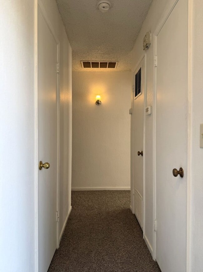 Building Photo - 1445/1447 Madison Ct.