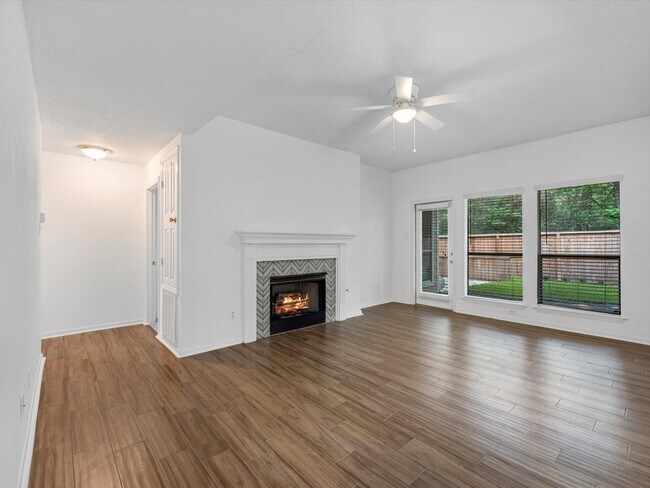 Building Photo - 142 N Magnolia Pond Pl