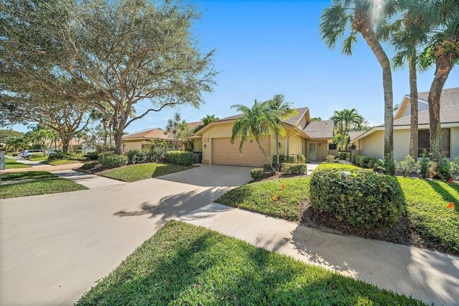 Building Photo - 118 Knoll Way