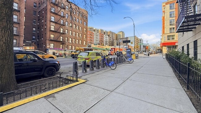 Building Photo - 4489 Broadway