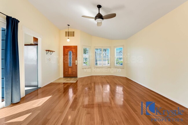 Building Photo - 530 N Regatta Dr