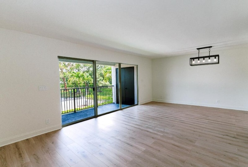 Building Photo - 5458 Via Delray Blvd