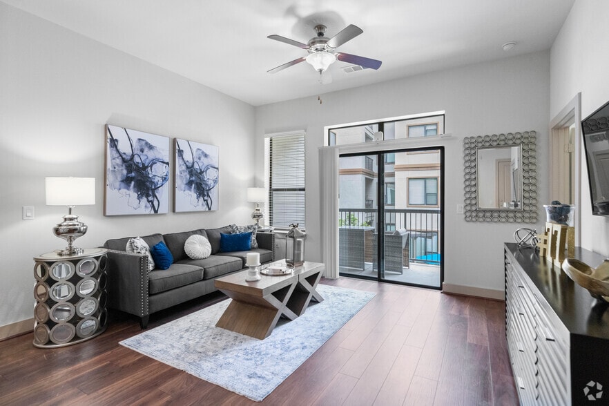 2BR, 2BA - 1097SF - Living Room - 7-Seventy