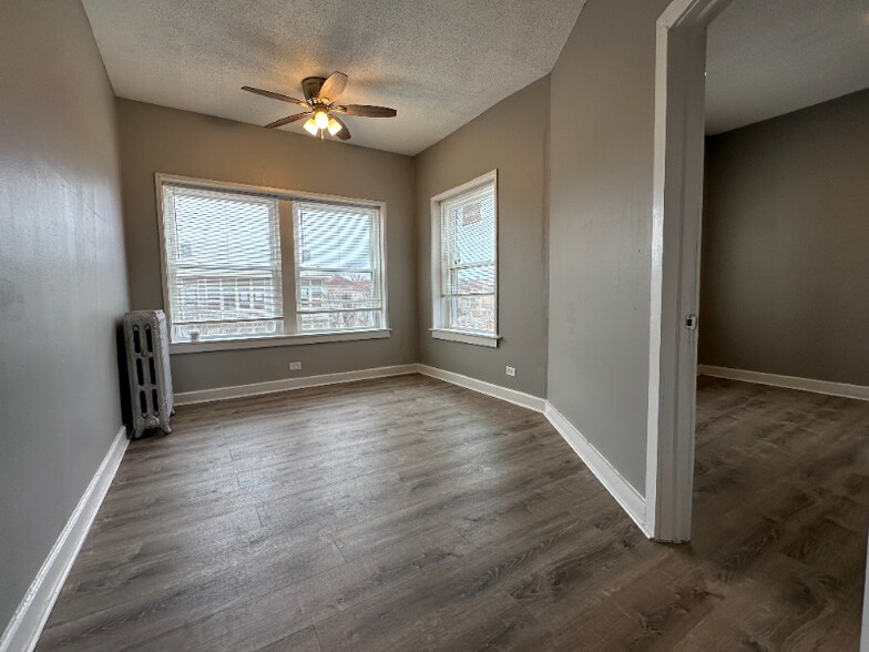 Building Photo - 6633 S Ellis Ave