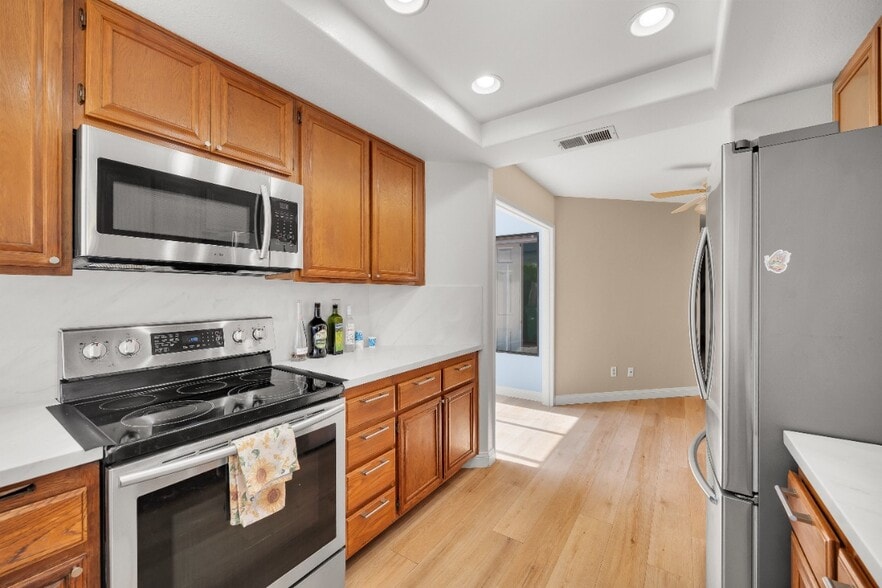 Building Photo - 12132 Caddy Row