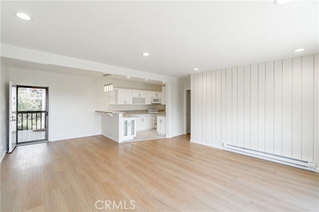 Building Photo - 314 Miraleste Dr