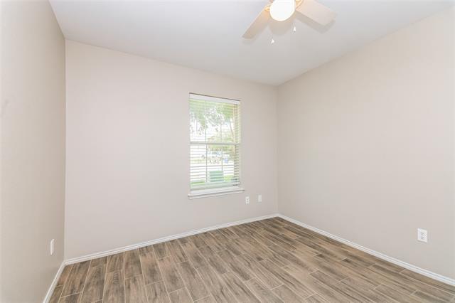 Building Photo - 2120 Rose May Dr