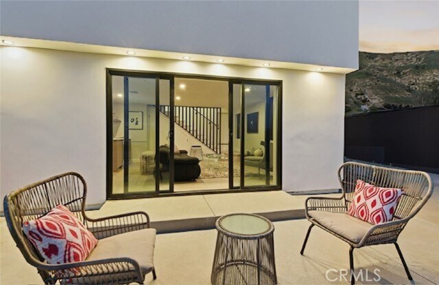 Building Photo - 1764 E Loma Alta Dr