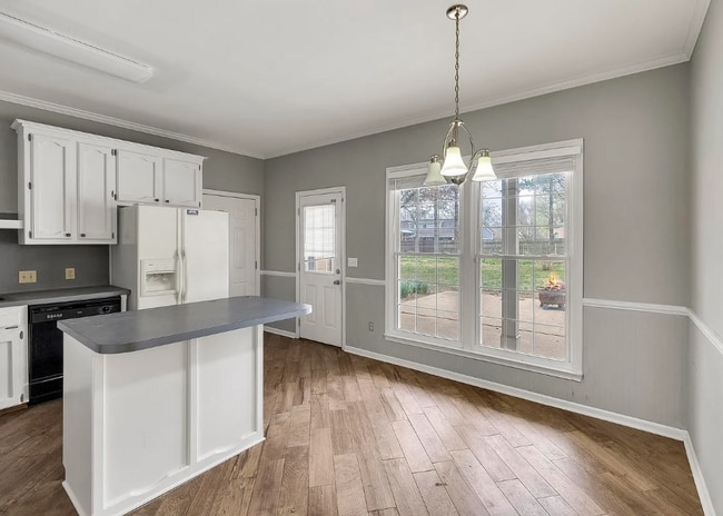 Building Photo - 5905 Franklin Rd