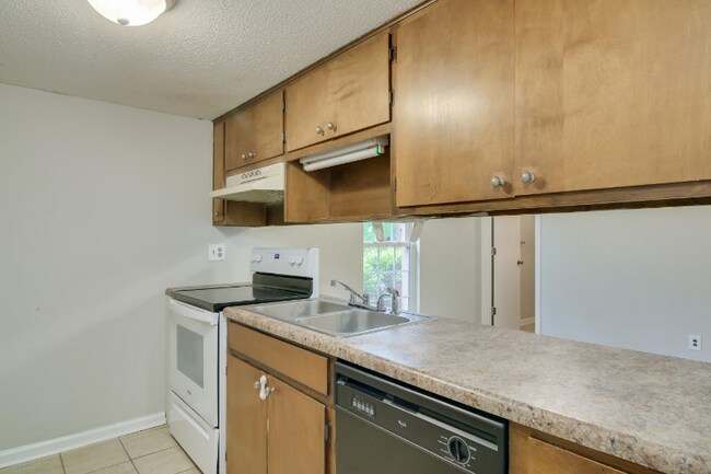 Building Photo - 2416 Winston Way