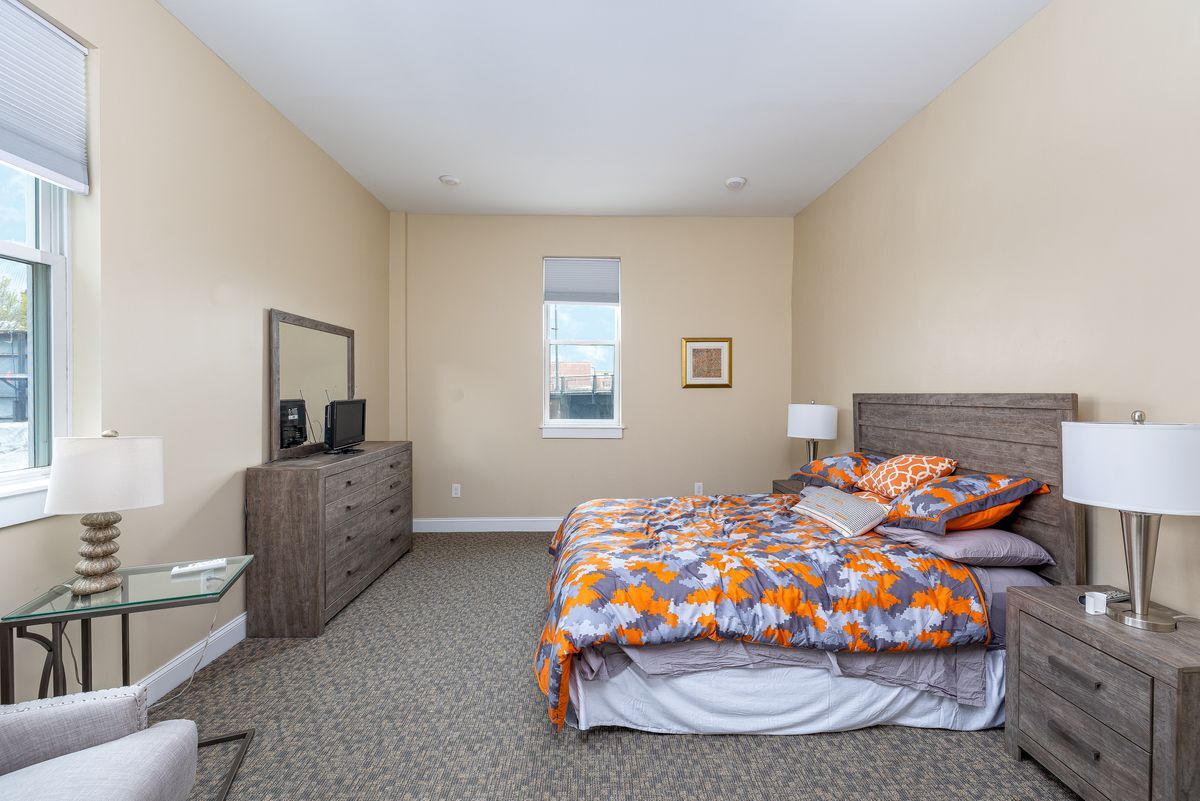 Building Photo - 1131 Callowhill St