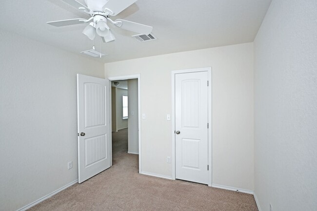 Building Photo - 138 Buttercup Bnd