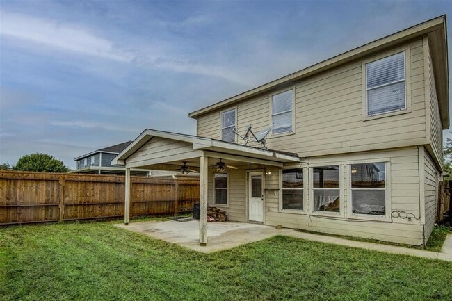 Building Photo - 15410 Apple Bloom Way
