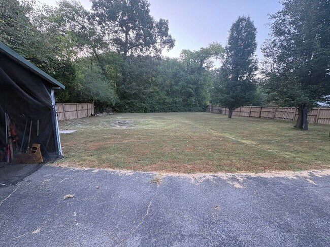 Building Photo - 106 S Germantown Rd
