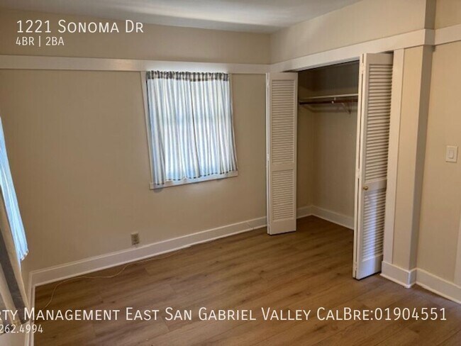 Building Photo - 1221 Sonoma Dr