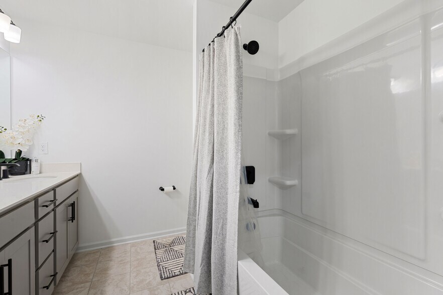 Building Photo - 1204 Hardin Hill Lane