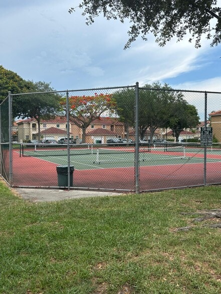 Primary Photo - 13861 SW 102nd Ter