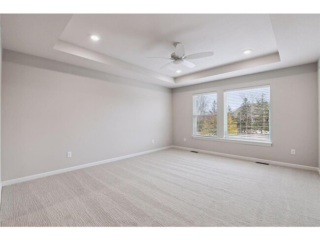 Building Photo - 2438 N Blossom Cir