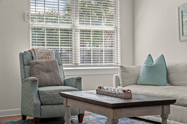 Building Photo - 95 Cobia St