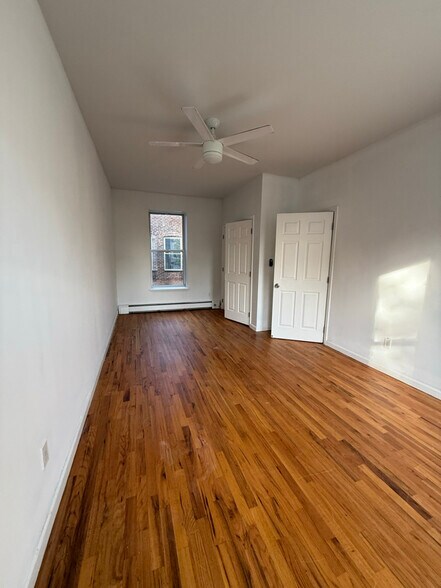 Building Photo - 819 Saratoga Ave