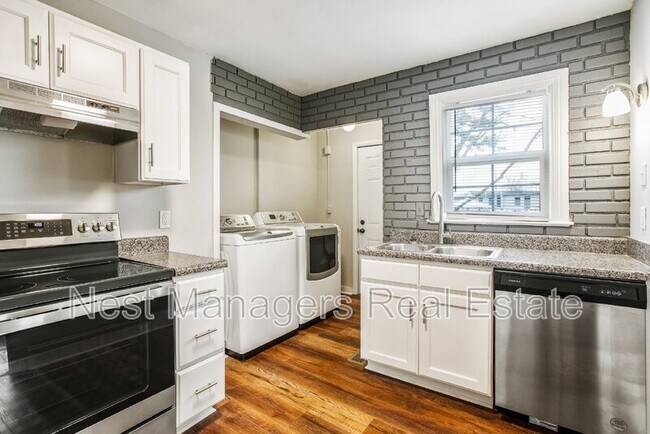 Building Photo - 414 McPherson Ave