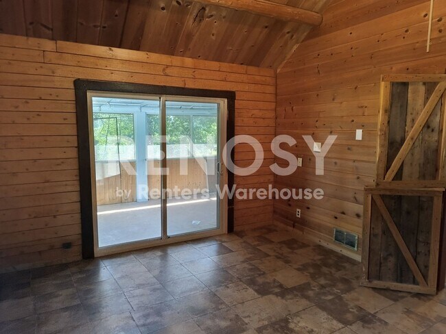 Building Photo - 3BD/2.5BA Home in Elk River Available Now!