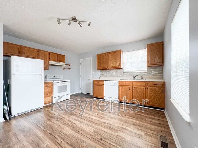 Building Photo - 2808 Knott Rd