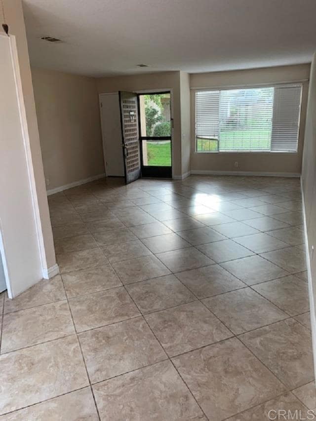 Building Photo - 3839 Vista Campana S