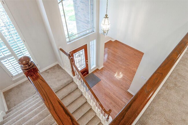 Building Photo - 5534 Chesapeake Pl