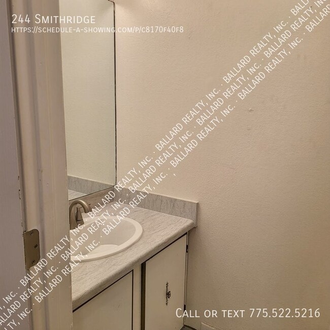 Building Photo - 244 Smithridge-