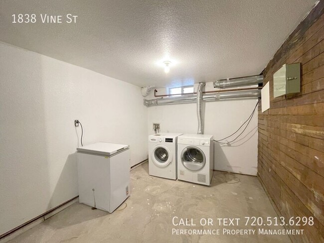 Building Photo - 1838 Vine St