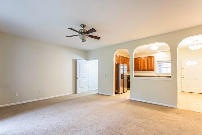 Building Photo - 2962 Hunley Dr