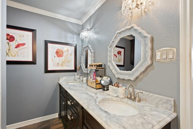 Building Photo - 115 Gyna Dr