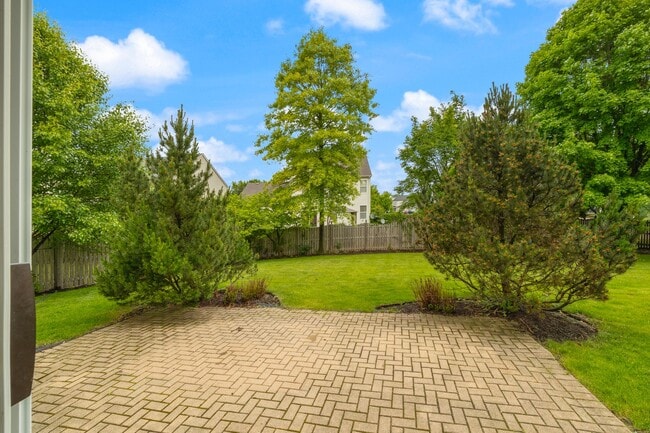Building Photo - 2805 Overbeck Ln