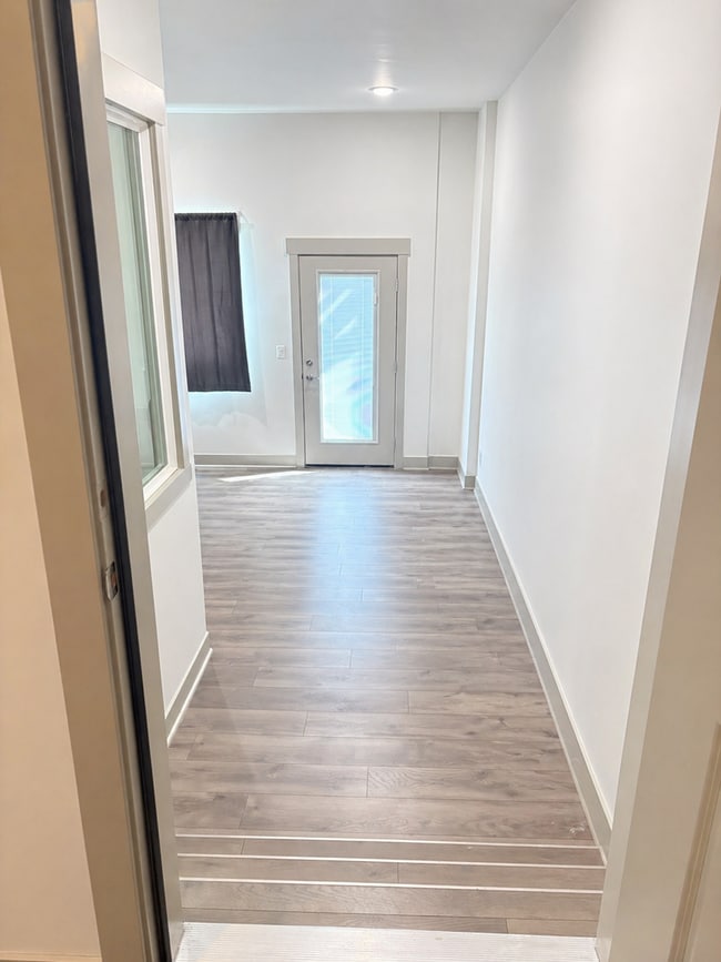 Building Photo - BEAUTIFUL 4 BED 3 BATH HOME IN REXBURG WITH CONNECTED OFFICE & SEPARATE ENTRANCE