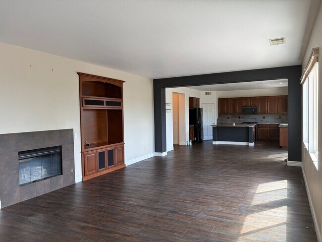 Building Photo - 24903 Sunset Vista Ave