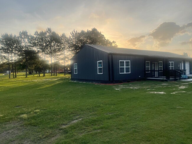 Building Photo - 103 Fox Pond Ln