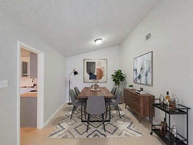 Building Photo - 17706 Glenhagen Ct