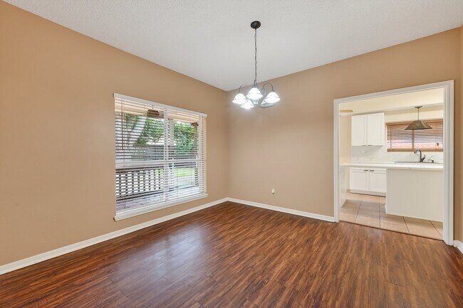 Building Photo - Bear Creek South