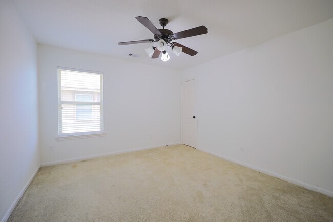 Building Photo - 6707 Hunters Creek Ln