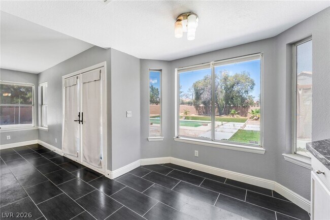 Building Photo - 8412 White Shore Cir
